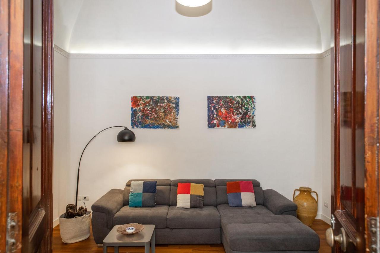 Casa Dei Visionari Apartment Bari Exterior photo